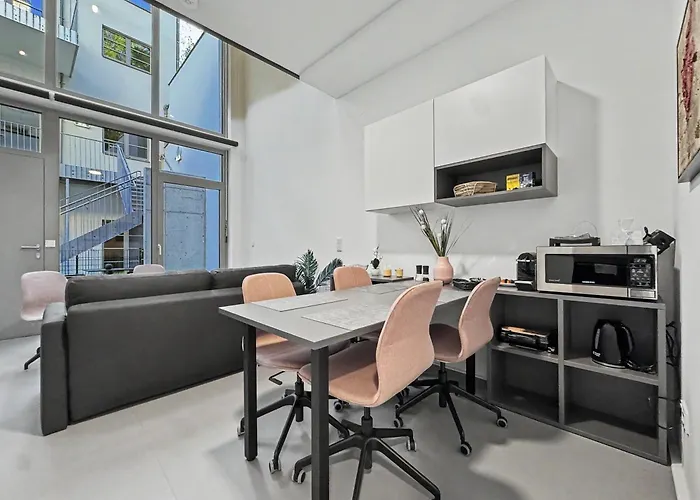 Bauhaus Maisonette - Garten & Terrasse شقة فيينا